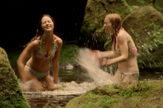 Emily Blunt & Natalie Press Kissing In Bikinis – My Summer Of Love