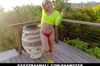 ExxxtraSmall – Tiny Teen Gets Her Pussy Ate Out