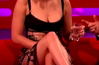 Jennifer Lawrence Uncrossing Her Legs