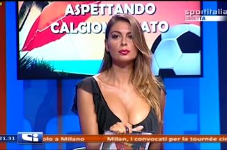 Jolanda De Rienzo Italian TV Bomshell Cleavage Super!