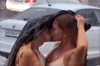Kissing In The Rain